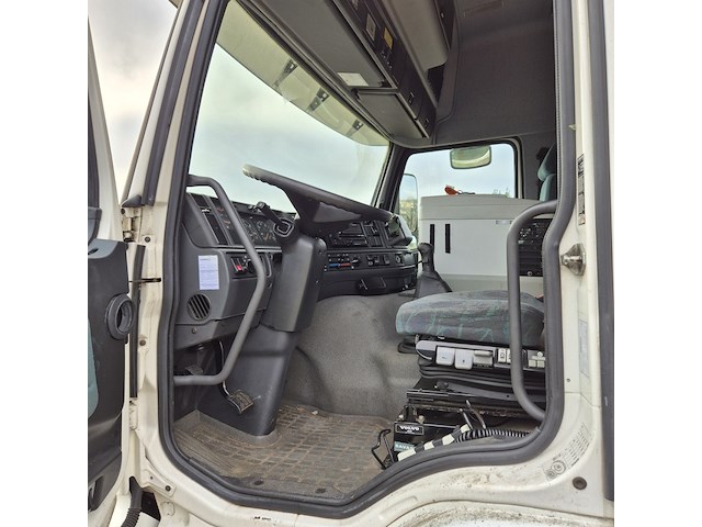 Vrachtwagen, volvo, fm 12, 2001 - afbeelding 11 van  26