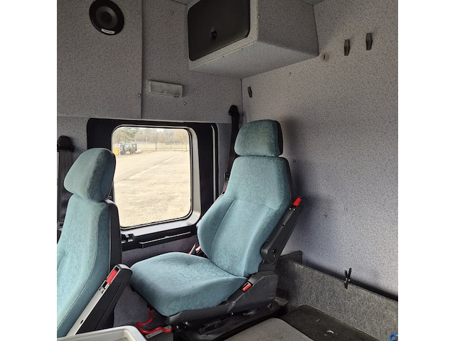 Vrachtwagen, volvo, fm 12, 2001 - afbeelding 13 van  26