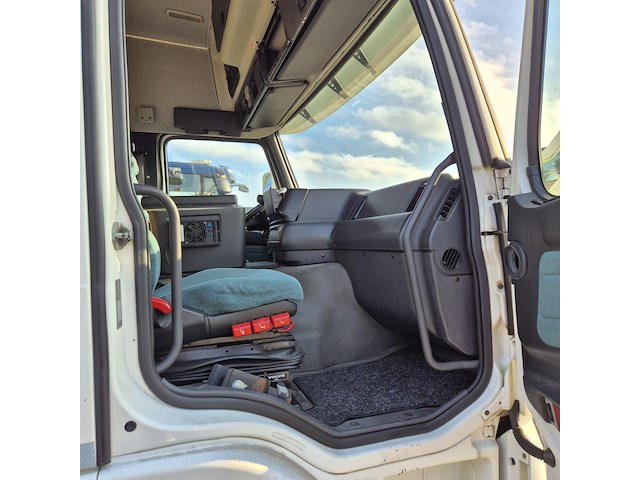 Vrachtwagen, volvo, fm 12, 2001 - afbeelding 6 van  28