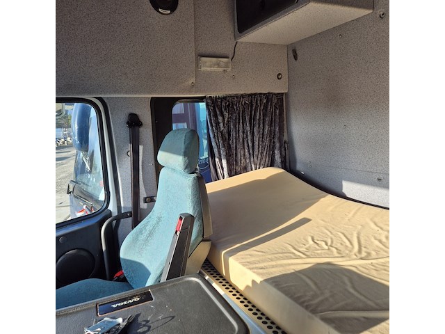 Vrachtwagen, volvo, fm 12, 2001 - afbeelding 15 van  28