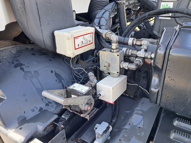 Vrachtwagen, volvo, fm 330 eev 6x2, 2011, met haakarmsysteem, hiab xr21s56s rw-dtla - afbeelding 6 van  58