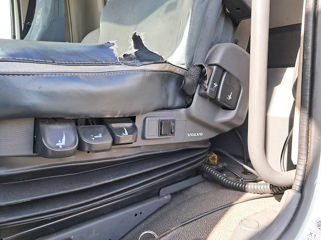 Vrachtwagen, volvo, fm 330 eev 6x2, 2011, met haakarmsysteem, hiab xr21s56s rw-dtla - afbeelding 35 van  58