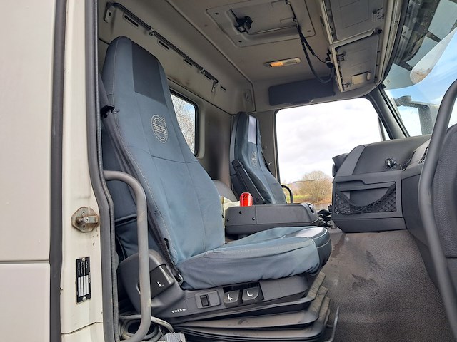 Vrachtwagen, volvo, fm 330 eev 6x2, 2011, met haakarmsysteem, hiab xr21s56s rw-dtla - afbeelding 50 van  58
