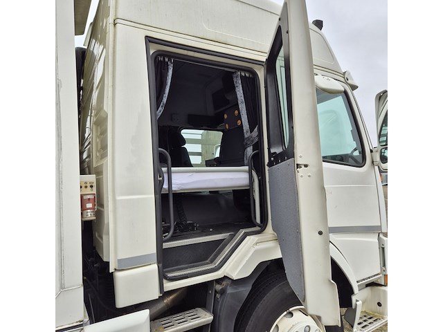 Vrachtwagen, volvo, fm 7, 2001 - afbeelding 10 van  22