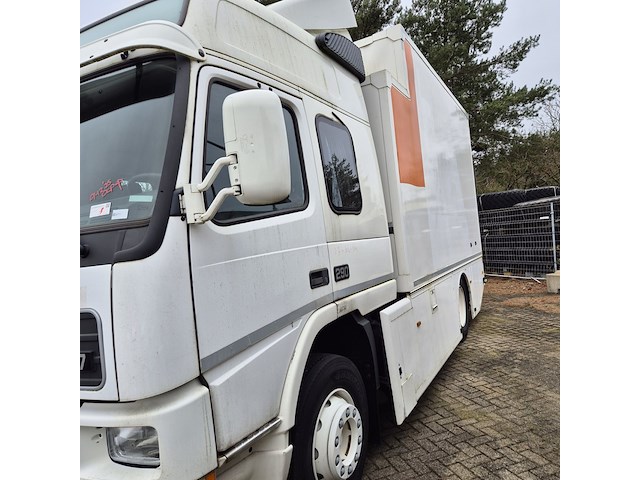 Vrachtwagen, volvo, fm 7, 2001 - afbeelding 20 van  22
