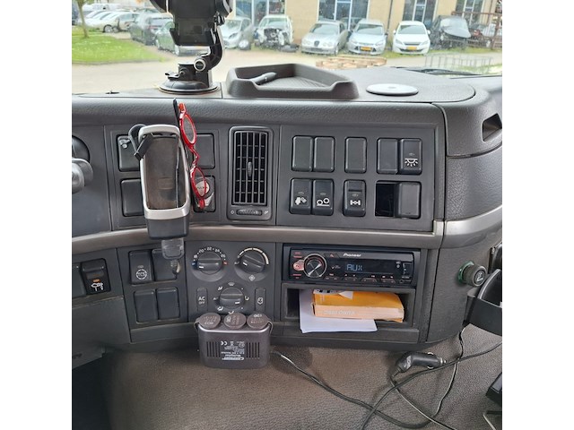 Vrachtwagen, volvo, fm12 6x2r fal8.6 radt-a8, 2002 - afbeelding 9 van  58