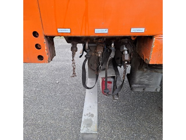 Vrachtwagen voorzien van hogedruk waterstraalmachine, scania, r410, oranje, 2016 - afbeelding 16 van  65