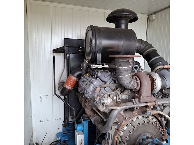 Vrachtwagen voorzien van hogedruk waterstraalmachine, scania, r410, oranje, 2016 - afbeelding 25 van  65