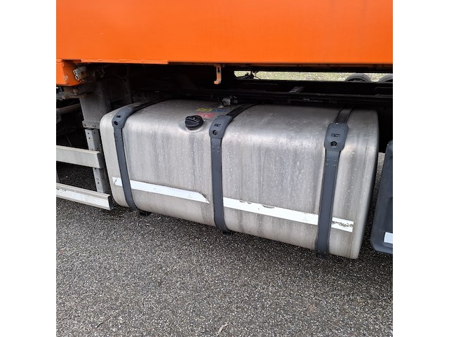 Vrachtwagen voorzien van hogedruk waterstraalmachine, scania, r410, oranje, 2016 - afbeelding 37 van  65