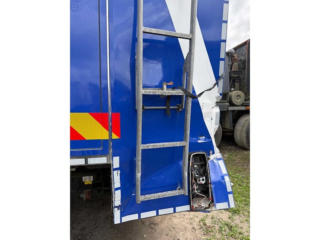 Vrachtwagen - afbeelding 15 van  16