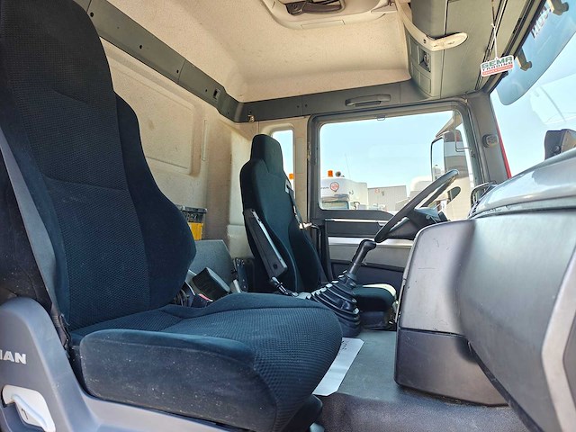 Vrachtwagen - afbeelding 19 van  49