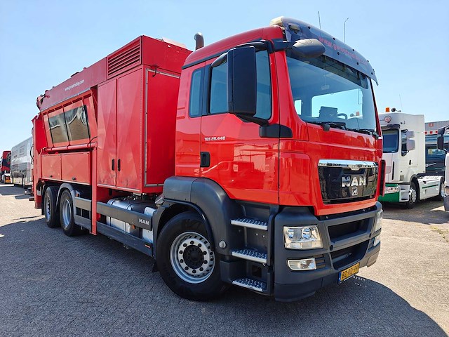 Vrachtwagen - afbeelding 12 van  49