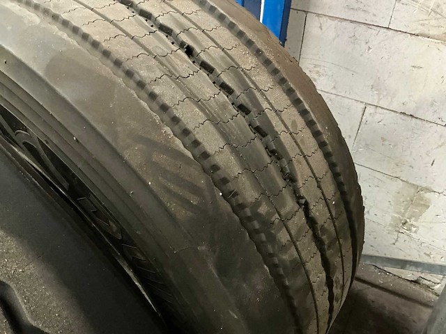 Vrachtwagenband (3x) - afbeelding 2 van  15