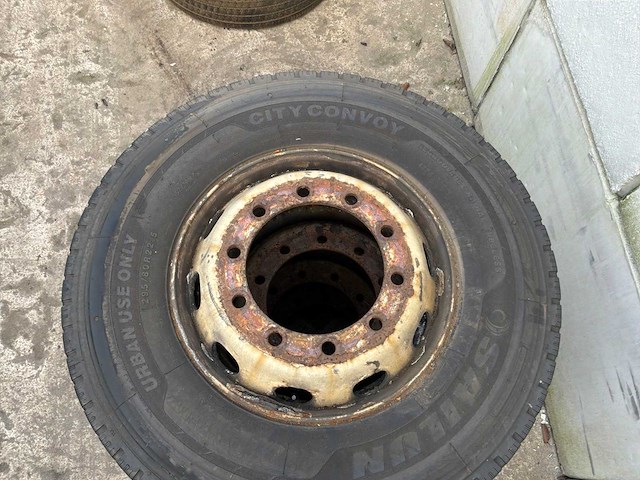 Vrachtwagenband (4x) - afbeelding 4 van  4