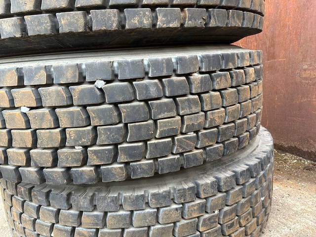 Vrachtwagenband (4x) - afbeelding 6 van  9