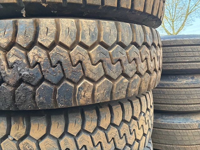 Vrachtwagenband (5x) - afbeelding 2 van  4