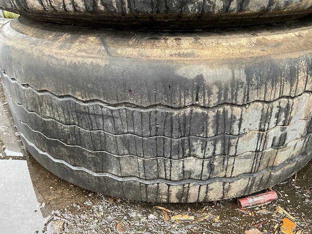 Vrachtwagenband op velg (9x) - afbeelding 11 van  15