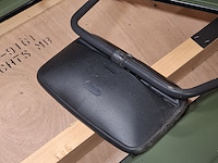 Vrachtwagendeur in transportkist - afbeelding 8 van  11