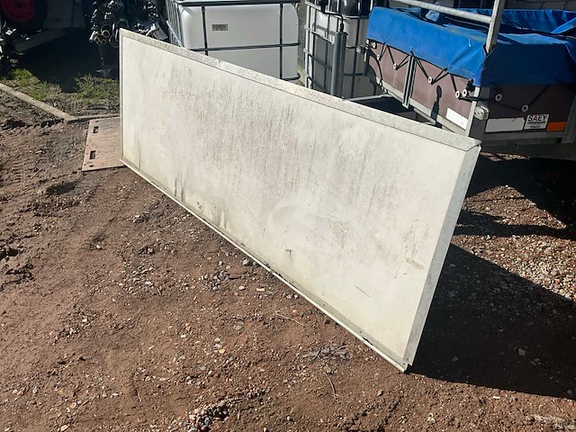 Vrachtwagendeur - afbeelding 3 van  4