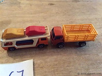 Vrachtwagens matchbox 2stuks - afbeelding 3 van  4
