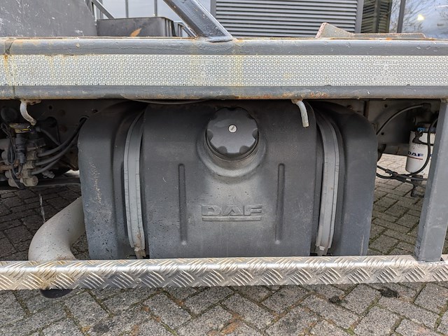 Vrachtwagen/voertuigtransporter daf, ae45cf, bouwjaar 2004 - afbeelding 6 van  44