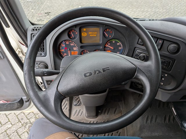 Vrachtwagen/voertuigtransporter daf, ae45cf, bouwjaar 2004 - afbeelding 26 van  44