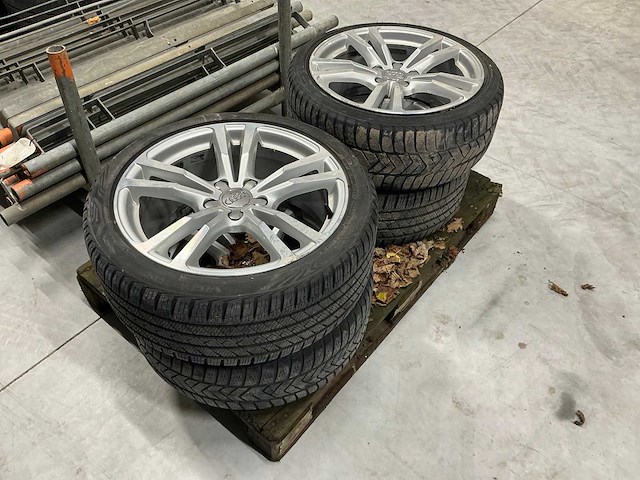 Vredestein 225/40r18 autoband (4x) - afbeelding 2 van  4