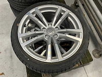 Vredestein 225/40r18 autoband (4x) - afbeelding 4 van  4