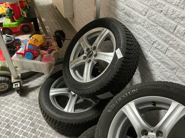 Vredestein autoband - afbeelding 1 van  1