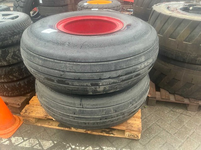 Vredestein band met velg (2x) - afbeelding 1 van  8