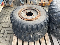 Vredestein band, wiel en velg unimog army 9.00-16 - afbeelding 1 van  5