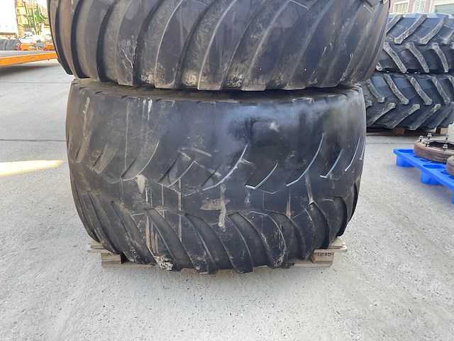 Vredestein flotation landbouwband met velg (2x) - afbeelding 4 van  4