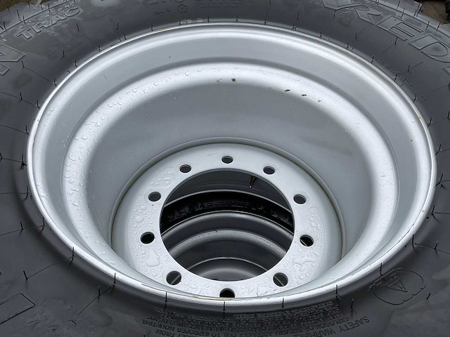 Vredestein flotation trac landbouwband met velg (2x) - afbeelding 4 van  6