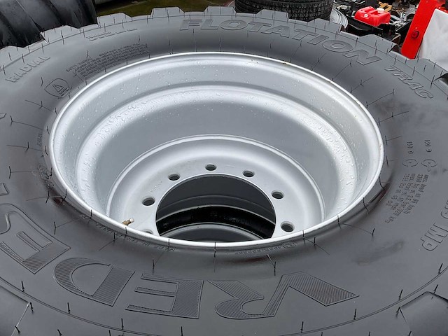 Vredestein flotation trac landbouwband met velg (2x) - afbeelding 2 van  5