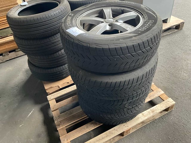 Vredestein giugiaro autoband (4x) - afbeelding 1 van  2