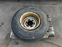 Vredestein – landbouwband 13.5/75-17 met velg 6-gaats (1x) - afbeelding 2 van  2