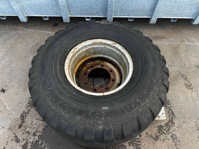 Vredestein – landbouwband 20.0/70-508 16 ply met velg 8-gaats (1x) - afbeelding 2 van  3