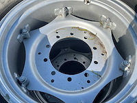 Vredestein traxion + 480/65r28 band met velg - afbeelding 3 van  9