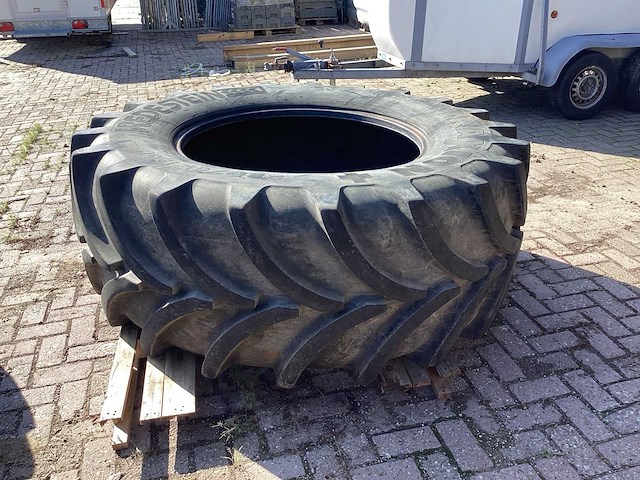 Vredestein traxion band - afbeelding 1 van  8