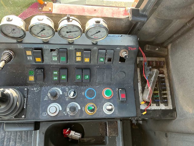 Vredo - 2006 - zbv 25000 zc - zelfrijdende mestverspreider - afbeelding 31 van  41