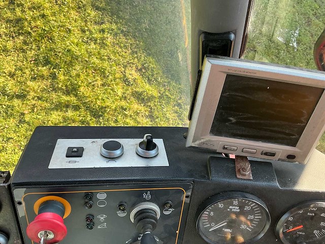 Vredo - 2006 - zbv 25000 zc - zelfrijdende mestverspreider - afbeelding 36 van  41