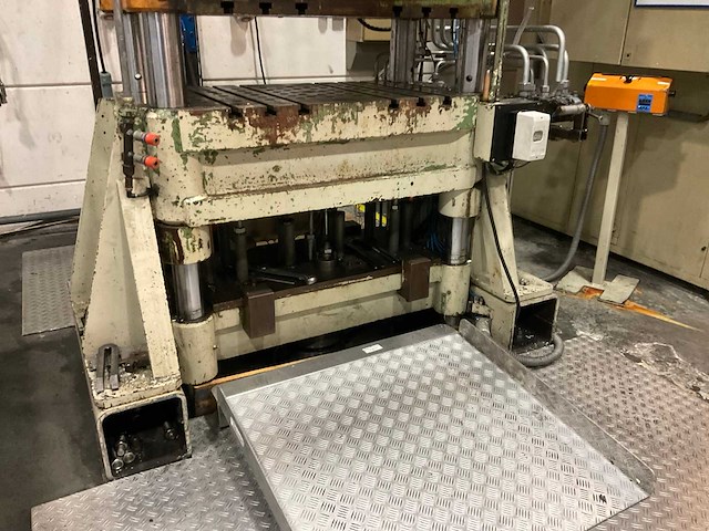 Vremac hydraulische pers - afbeelding 2 van  15