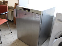 Vrieskast gramm. afmeting 60 x 62 x 83 cm. - afbeelding 1 van  3