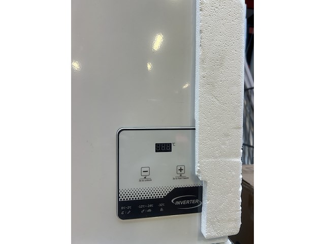 Vrieskist 142 liter chiq, fcf142de - afbeelding 2 van  3