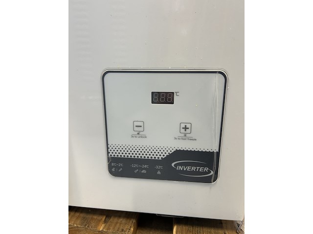 Vrieskist 142 liter chiq, fcf142de - afbeelding 2 van  4