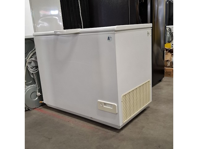 Vrieskist, zanussi, zfc31400wa | a++, wit - afbeelding 2 van  8