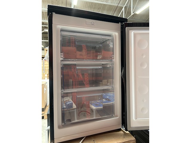Vriezer 90 liter chiq, csd90d4d - afbeelding 2 van  3