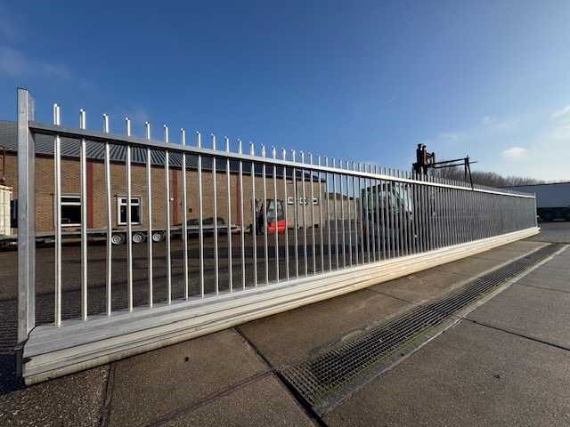 Vrijdragende schuifpoort - afbeelding 4 van  10