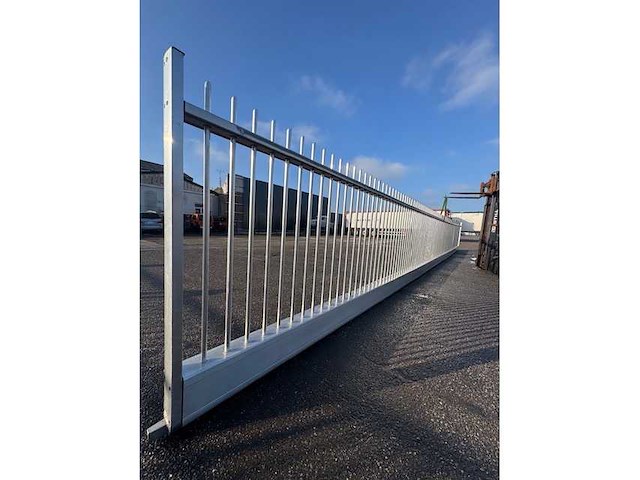 Vrijdragende schuifpoort - afbeelding 7 van  10