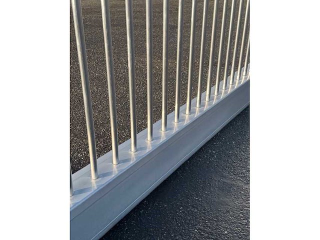 Vrijdragende schuifpoort - afbeelding 8 van  10